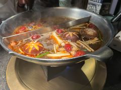 -湊湊火锅·茶憩(新中关购物中心店)
