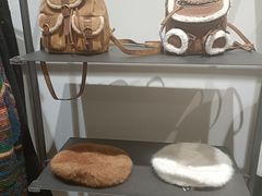 -URBAN REVIVO(高德置地广场·春广场店)