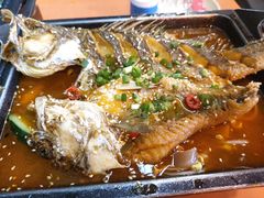 -路边摊小炉子烧烤