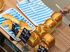 -沁屋面包店(人民东路店)
