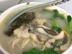 -明呈黄鱼面馆(斜土路店)