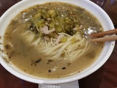 咸菜肉丝面-老半斋(福州路店)