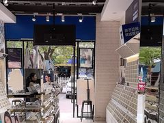 -诺柯视眼镜-蔡司依视路官方工厂店(淞南一店)