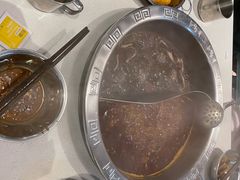 卜卜贝鸳鸯锅-憨铁匠老火锅(龙岗万科里店)