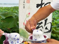 -七的湖·晚芳亭·阳澄湖农家菜·大闸蟹(莲花岛店)