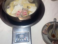 -喃喃椰·糟粕醋·椰子鸡火锅(七堡花园店)