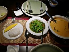 -Sala Thai Restaurant