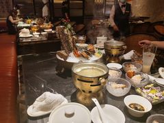 -半岛翡丽海鲜自助餐厅(观风亭店)
