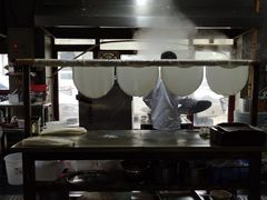 -裕新楼粉面馆·石磨手工粉(四方坪店)