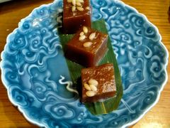 松子枣泥拉糕-鑫震源·苏式大虾生煎(山塘街店)