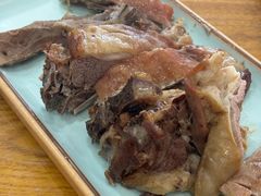 手抓羊肉-金山手抓肉(清水河总店)
