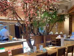 -蜜桃餐厅·伴山(湖滨商业街店)