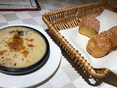 餐前面包佐酱-西堤厚牛排(王府井店)