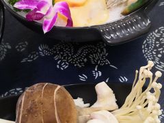 -丽江庭院·云南野生菌·海鲜火锅(鼓楼四合院店)