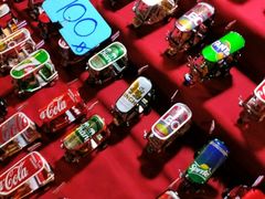 用易拉罐做的泰国Tuk&nbsp;Tuk车-周日夜市