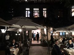 -一栋洋楼云南菜馆