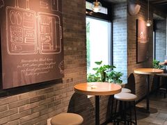 用餐区-肯德基(东四南大街店)