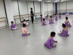 -小荧星艺校(浦东中环分校)
