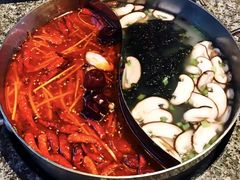 -辉哥火锅(虹桥路店)