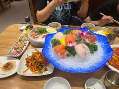 -青瓦餐厅·生鱼片·韩园烤肉(西塔店)