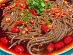 酸辣蕨根粉-陶德砂锅(蜀汉路店)