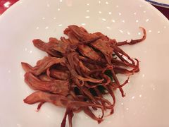 -侬佳蒸菜馆(听潮店)