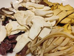 -黔蘑菇四季餐厅(观山湖店)