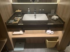 -上海外滩老码头亚朵酒店