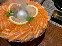 三文鱼刺身-嗨寿司 无国界料理