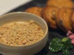 鹅肝酱葱油饼-南麓·浙里(外滩店)