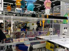 -泡泡玛特POPMART(侨福芳草地店)