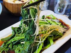 -伊带伊路新疆美食府(呼家楼店)