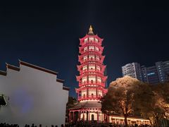 -绳金塔