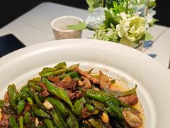 -阿瓦山寨·湘菜现炒·剁椒鱼头王(咸阳总店)