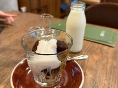 -ROAST coffee & eatery