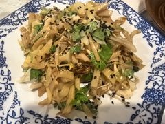 -蜗牛小馆醉乡民谣云南菜(惠新西里店)