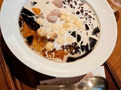 -RUXU入续糖水铺与包(卓悦中心店)