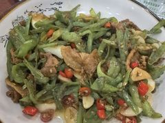 -湖南人家湘菜馆(镇江路店)