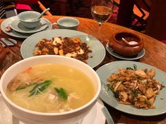 天麻汽锅鸡汤-丽江金茂凯悦臻选酒店-滇香馆