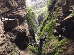-龙水峡地缝景区