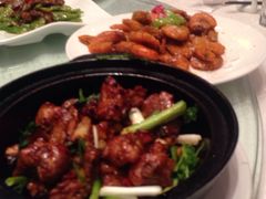 -八府香鸭·啫啫煲(华山路店)