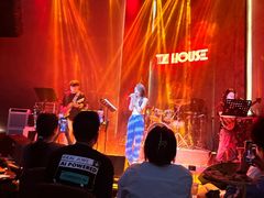 -TZ House音乐现场(来福士中心店)