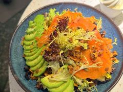 牛油果烟熏三文鱼沙拉-BE BRIGHT KITCHEN(正佳广场店)