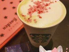 樱花草莓茶拿铁-星巴克(天津佛罗伦萨小镇店)