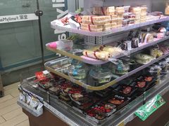 -全家便利店(东直门店)