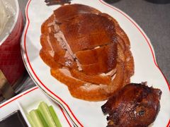 招牌香酥烤鸭-秀儿四九城·新京菜(亚运村鸟巢店)