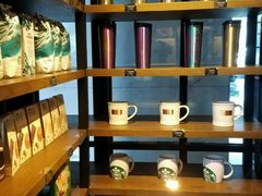 面包甜点陈列柜-星巴克(北京中化大厦店)