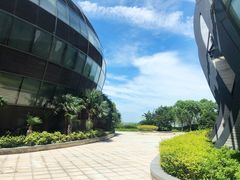 -上海滴水湖皇冠假日酒店