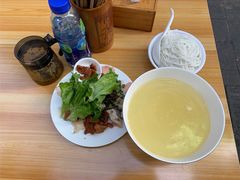 -德致祥云南过桥米线(云天小苑店)