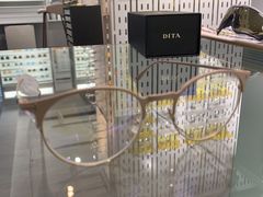 -目艮眼镜SHOWROOM(品牌集合店)